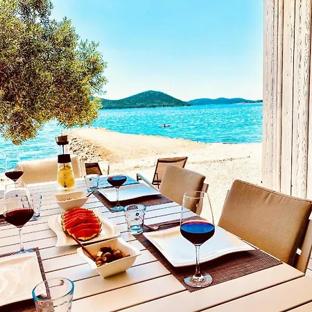 Holiday home Mit Privatpool Fuer 4 Personen Ca 54 Qm In Drage, Dalmatien Norddalmatien